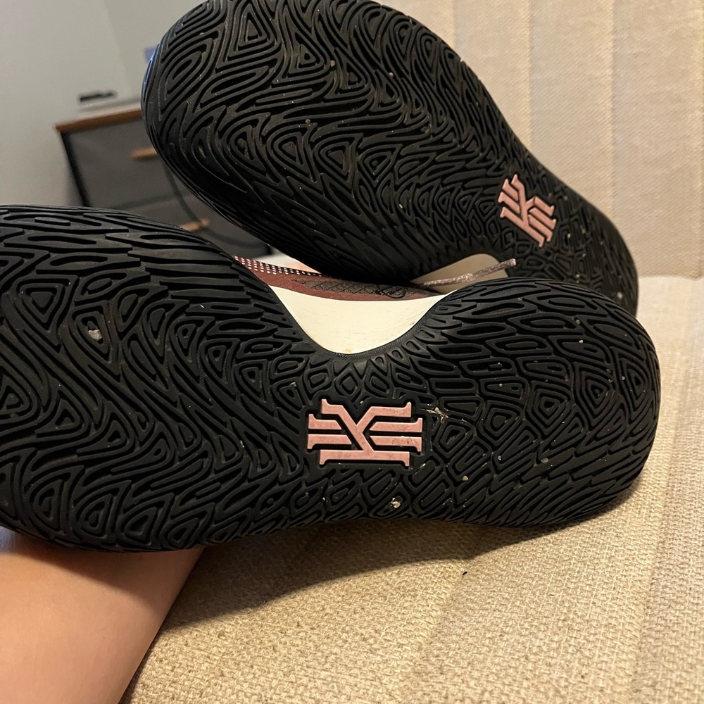 Nike Women's Pink and Gray Athletic Shoes (See description) - Picture 7 of 7